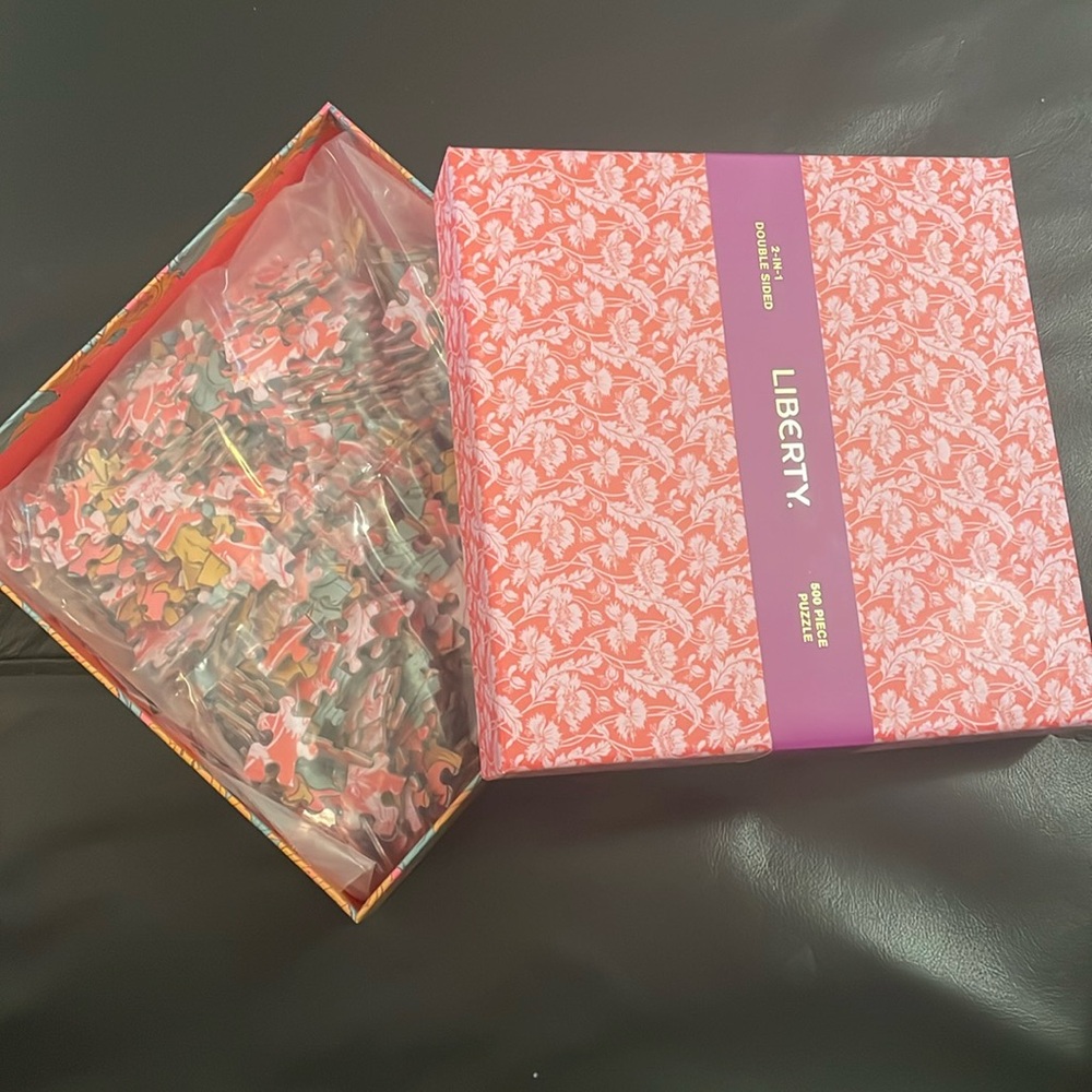 Pink Liberty London 2-in-1 double-sided puzzle LIBERTY PUZZLE
